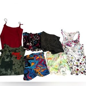 Assorted Graphic and Solid Tops : 15 items in total NO OFFERS!!